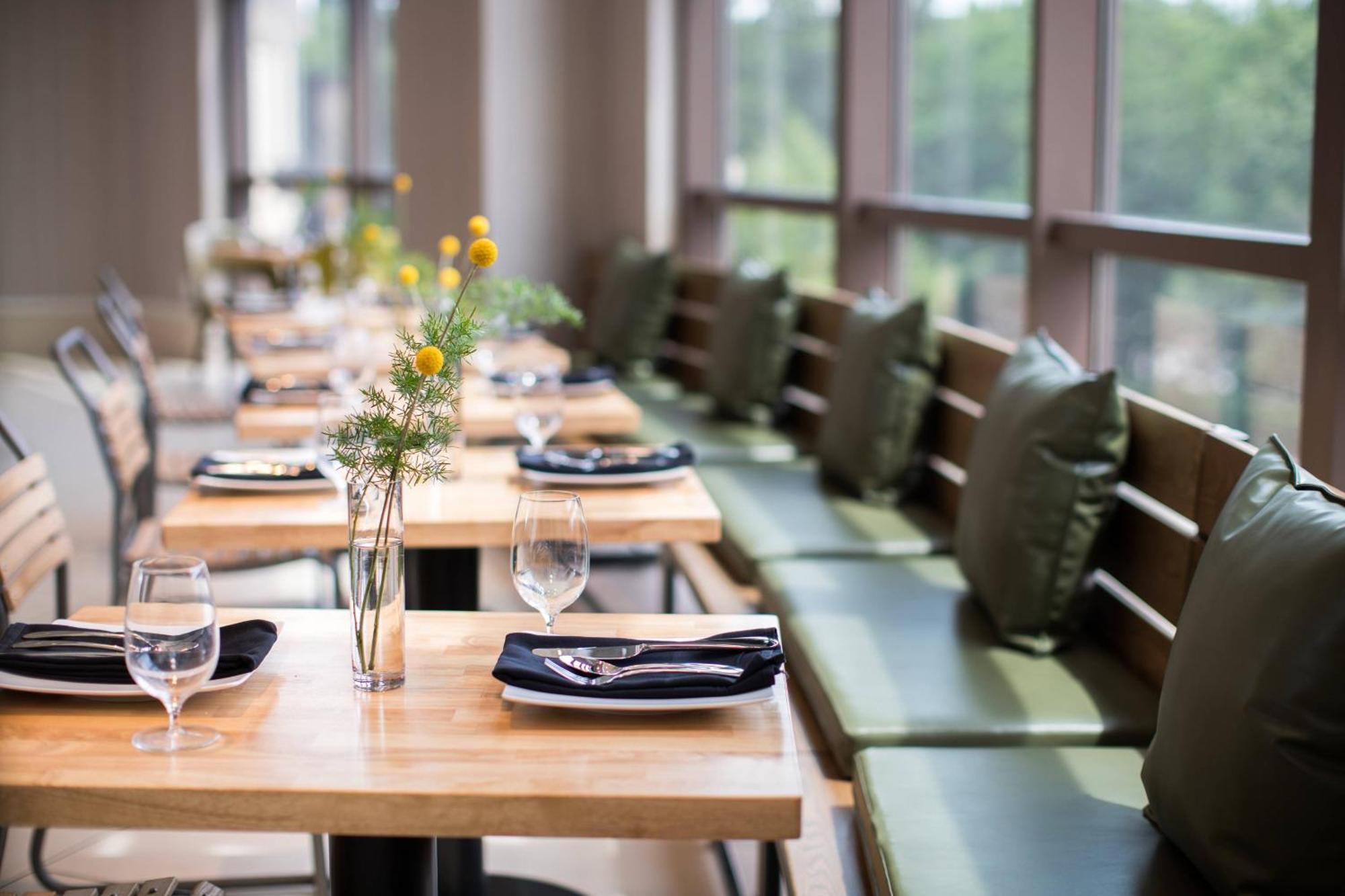 Renaissance Raleigh North Hills Hotel מראה חיצוני תמונה