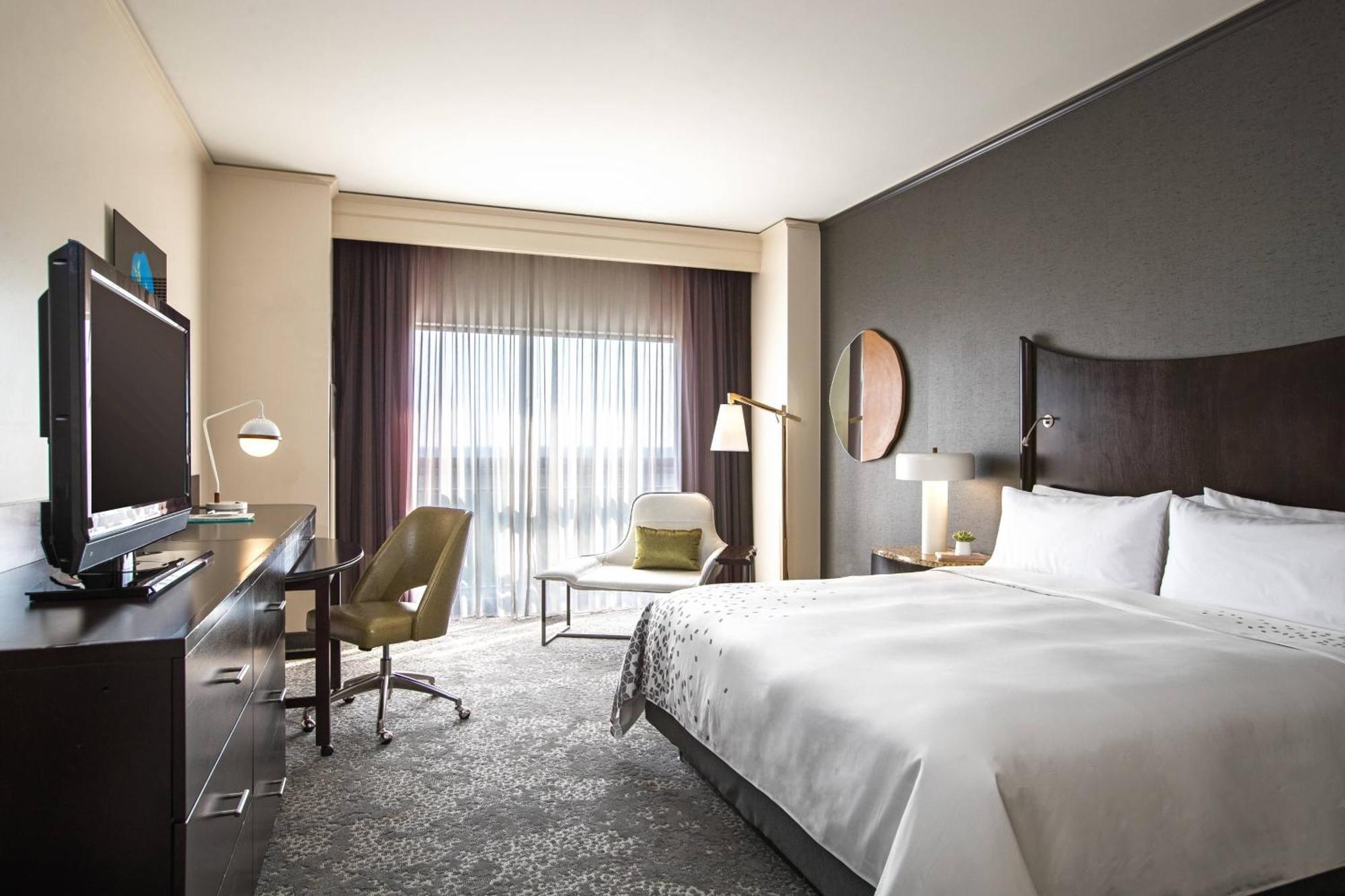 Renaissance Raleigh North Hills Hotel מראה חיצוני תמונה
